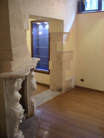 particolare del camino